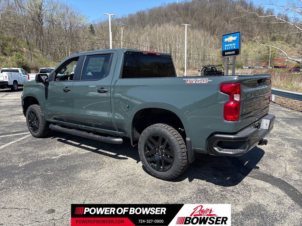 New 2026 Chevrolet Silverado 1500 Custom Trail Boss w/ LPO, Dark Essentials Package AWD/4WD image 3