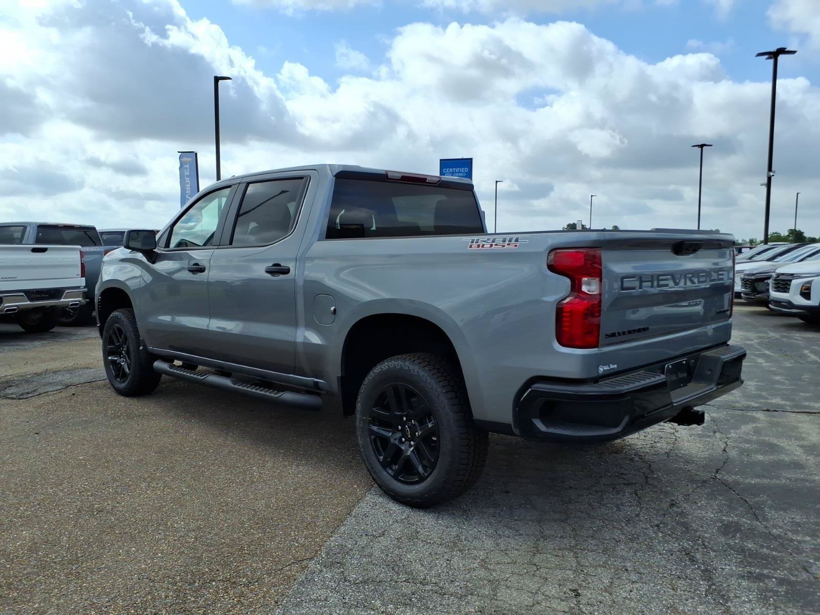 New 2026 Chevrolet Silverado 1500 Custom Trail Boss w/ Turbomax Blackout Package AWD/4WD image 3