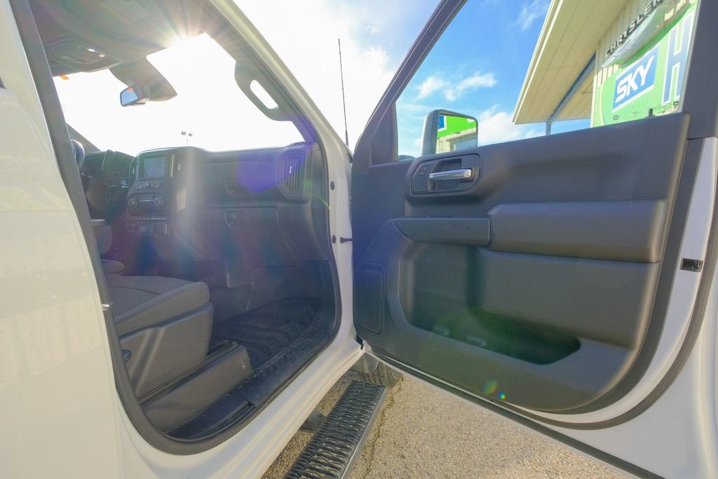Used 2024 Chevrolet Silverado 3500 W/T image 13