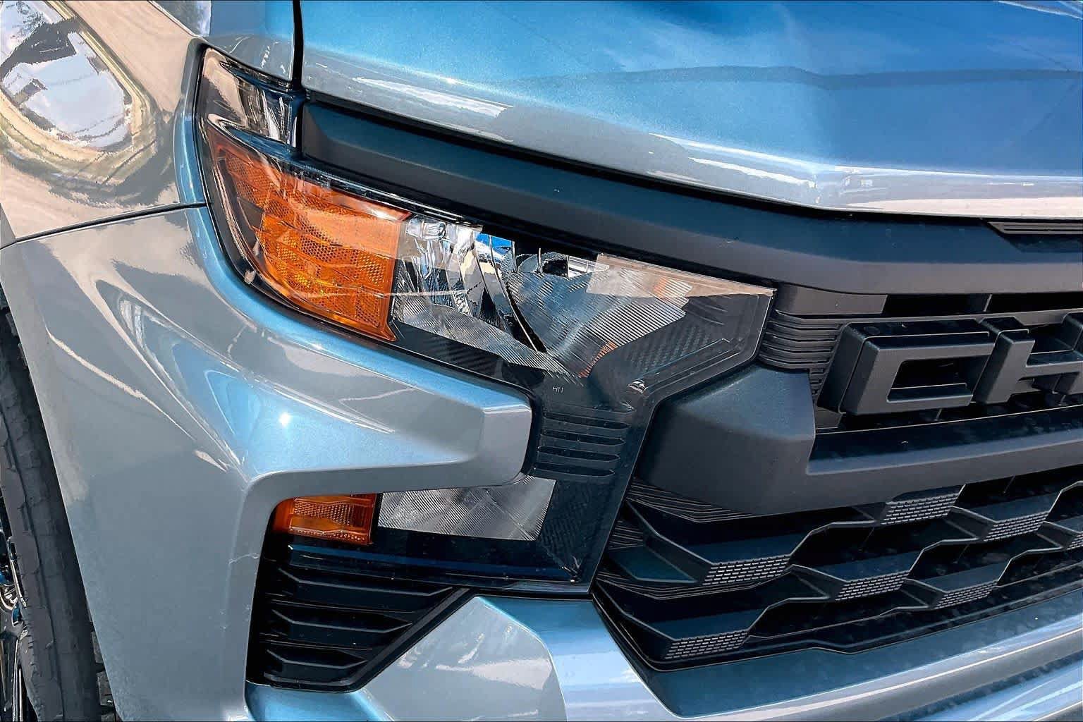 New 2026 Chevrolet Silverado 1500 Custom w/ Turbomax Blackout Package AWD/4WD image 13