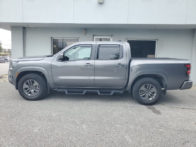 Certified 2025 Nissan Frontier SV w/ SV Convenience Package RWD image 9