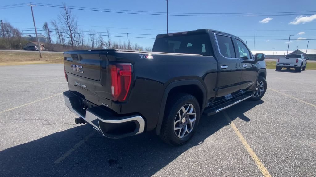 Certified 2022 GMC Sierra 1500 SLT w/ SLT Premium Package AWD/4WD image 8