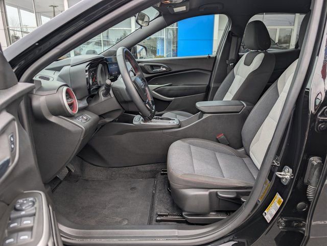 Used 2024 Chevrolet Trax RS image 10