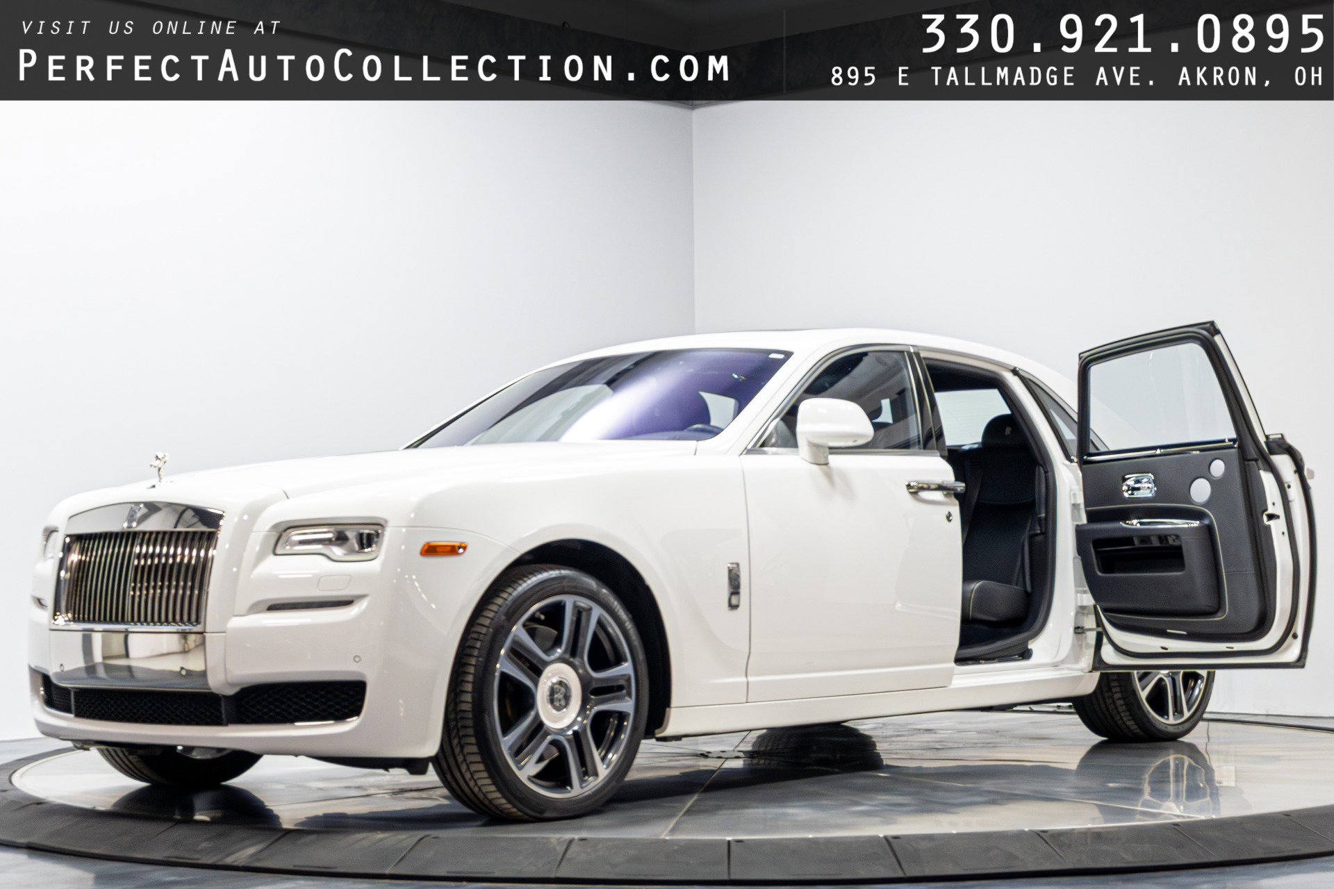 Used 2016 Rolls-Royce Ghost image 1