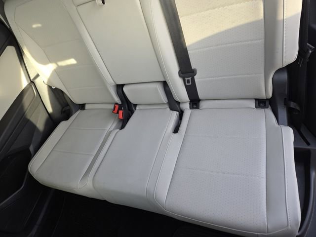 Used 2019 Volkswagen Tiguan S image 28