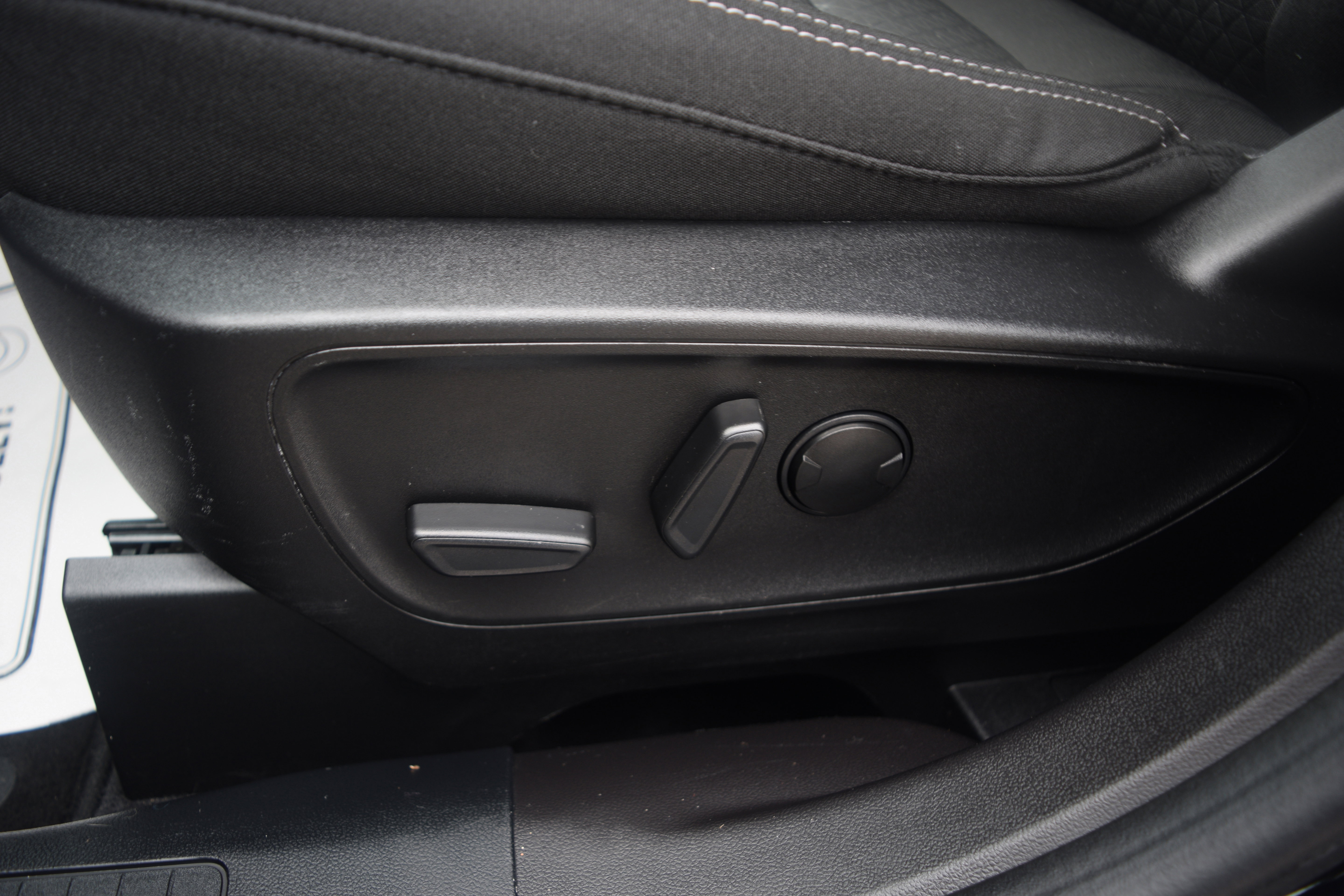 Used 2023 Ford Escape Active w/ Tech Pack #2 image 19