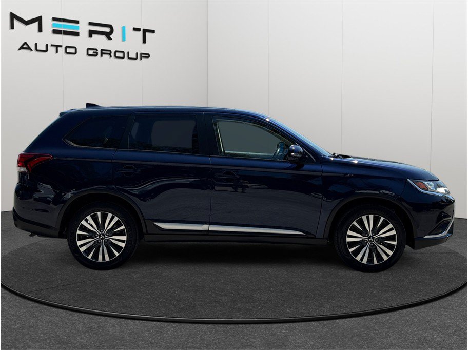 Used 2020 Mitsubishi Outlander SE FWD image 10