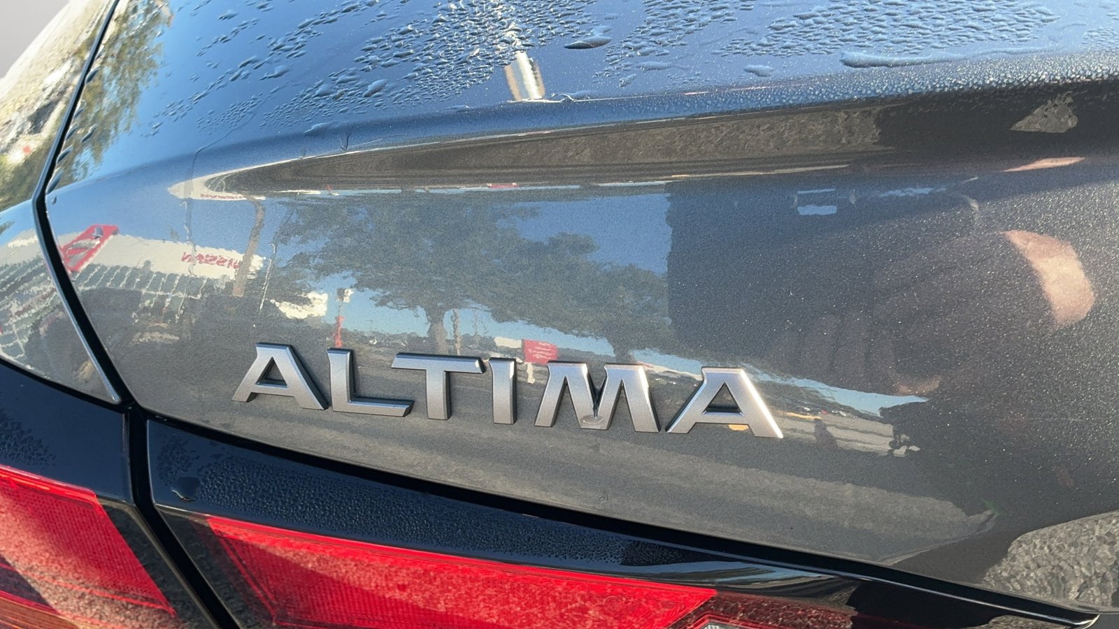 Certified 2025 Nissan Altima 2.5 SV FWD image 18