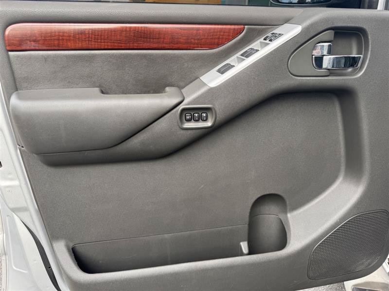 Used 2011 Nissan Pathfinder LE w/ Protection Pkg AWD/4WD image 14