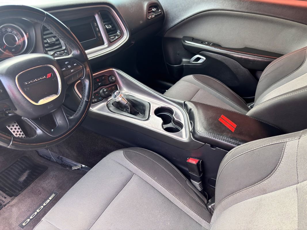 Used 2016 Dodge Challenger R/T image 12