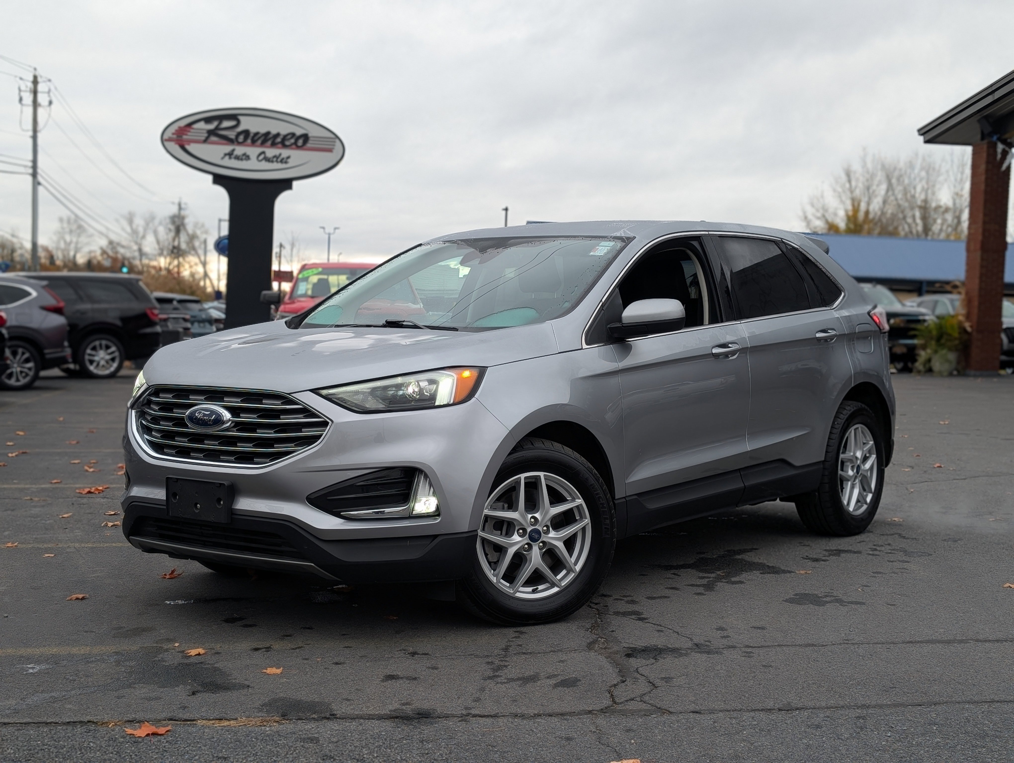Used 2022 Ford Edge SEL w/ Convenience Package image 1
