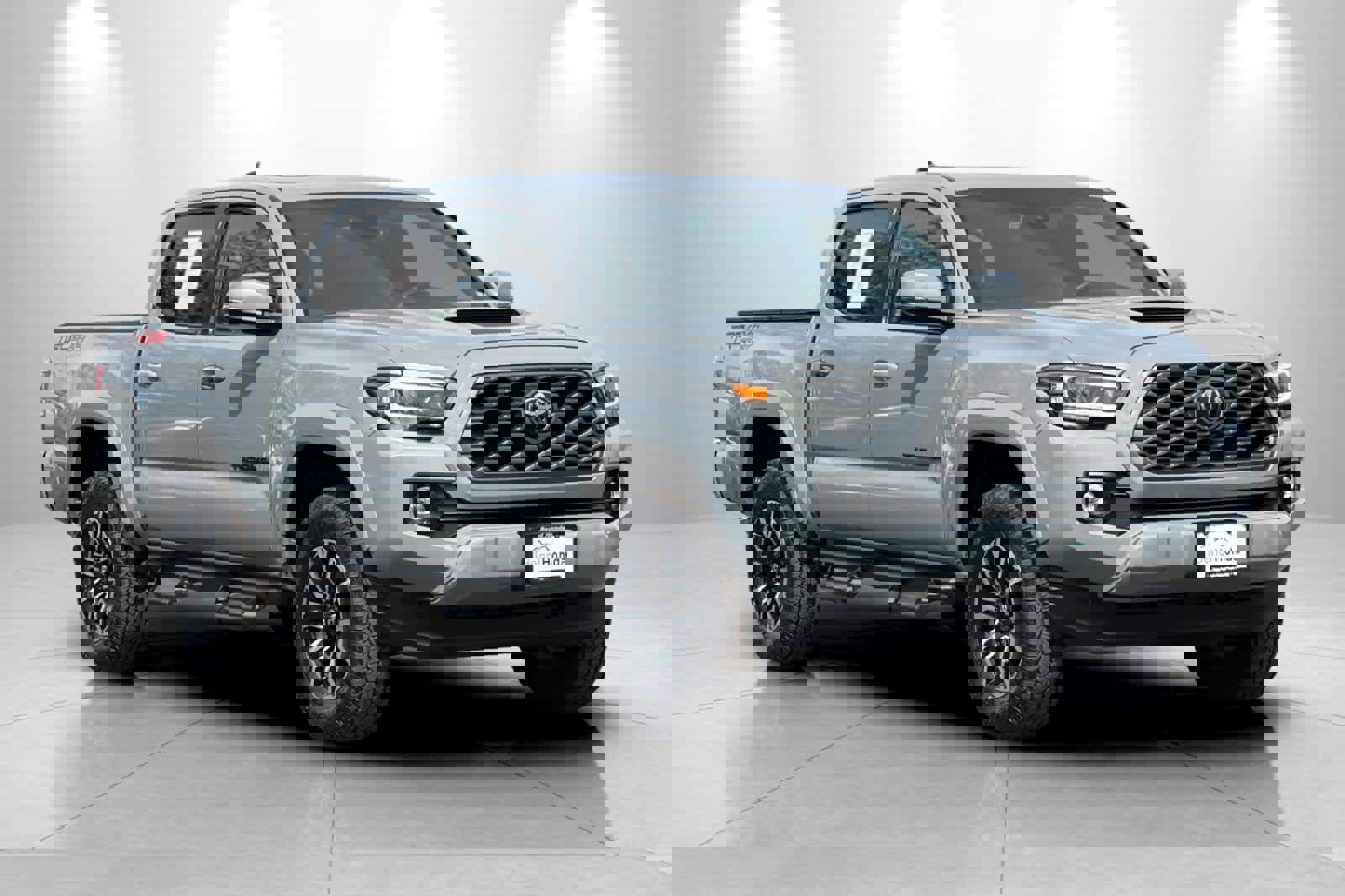 Used 2020 Toyota Tacoma TRD Sport w/ TRD Premium Sport Package image 9