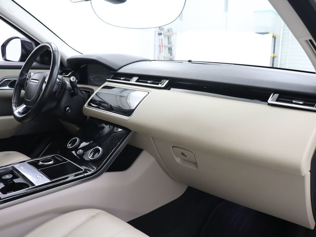 Used 2018 Land Rover Range Rover Velar S AWD/4WD image 31
