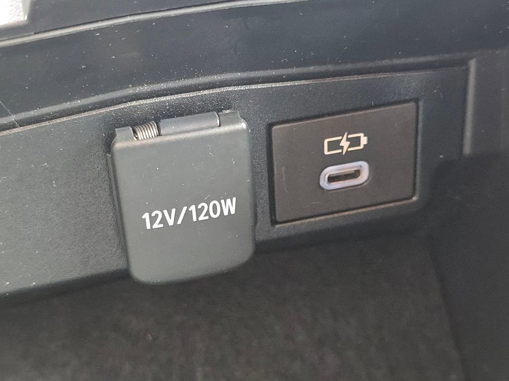 Used 2024 Toyota Corolla LE image 27