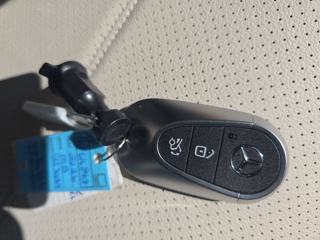 New 2026 Mercedes-Benz GLC 300 4MATIC image 29