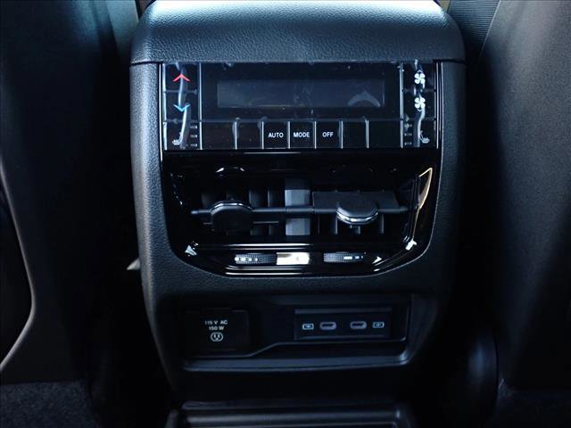 New 2026 Jeep Grand Cherokee L Limited AWD/4WD image 10