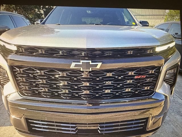 Used 2024 Chevrolet Traverse RS FWD image 17