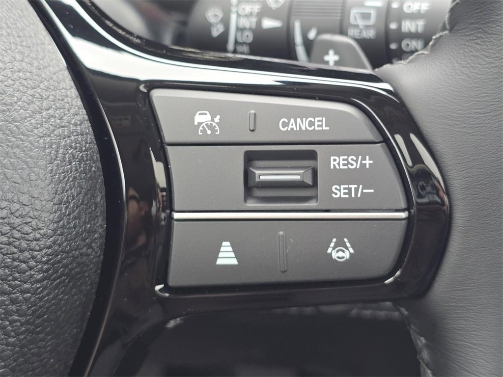 New 2025 Honda Pilot Touring image 35