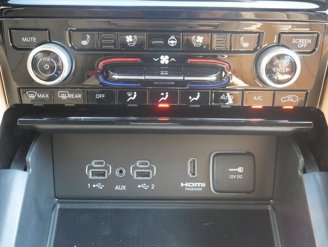 New 2025 Jeep Grand Cherokee Summit w/ Adv Protech Group IV image 25