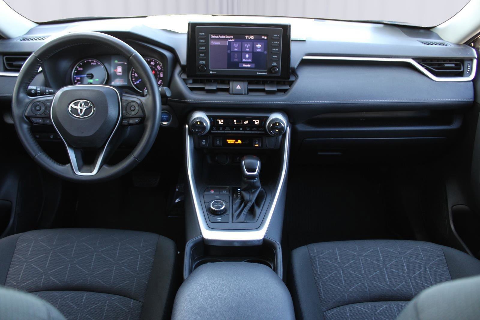 Used 2021 Toyota RAV4 AWD Hybrid image 3