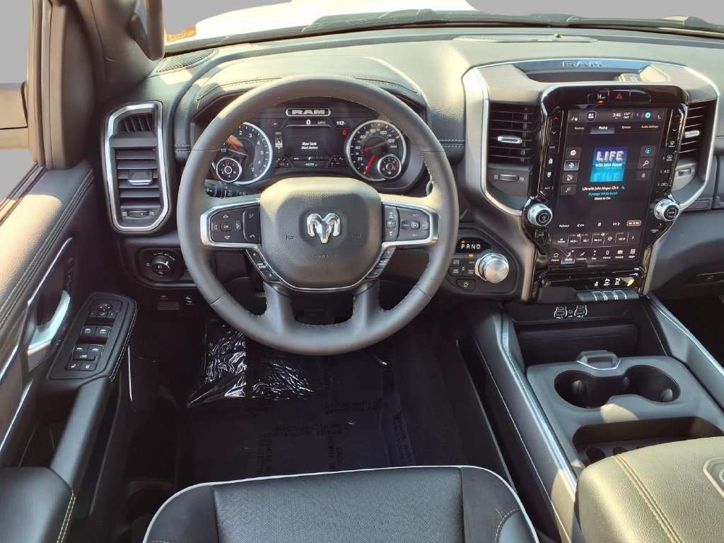 Used 2026 RAM 1500 Laramie AWD/4WD image 4