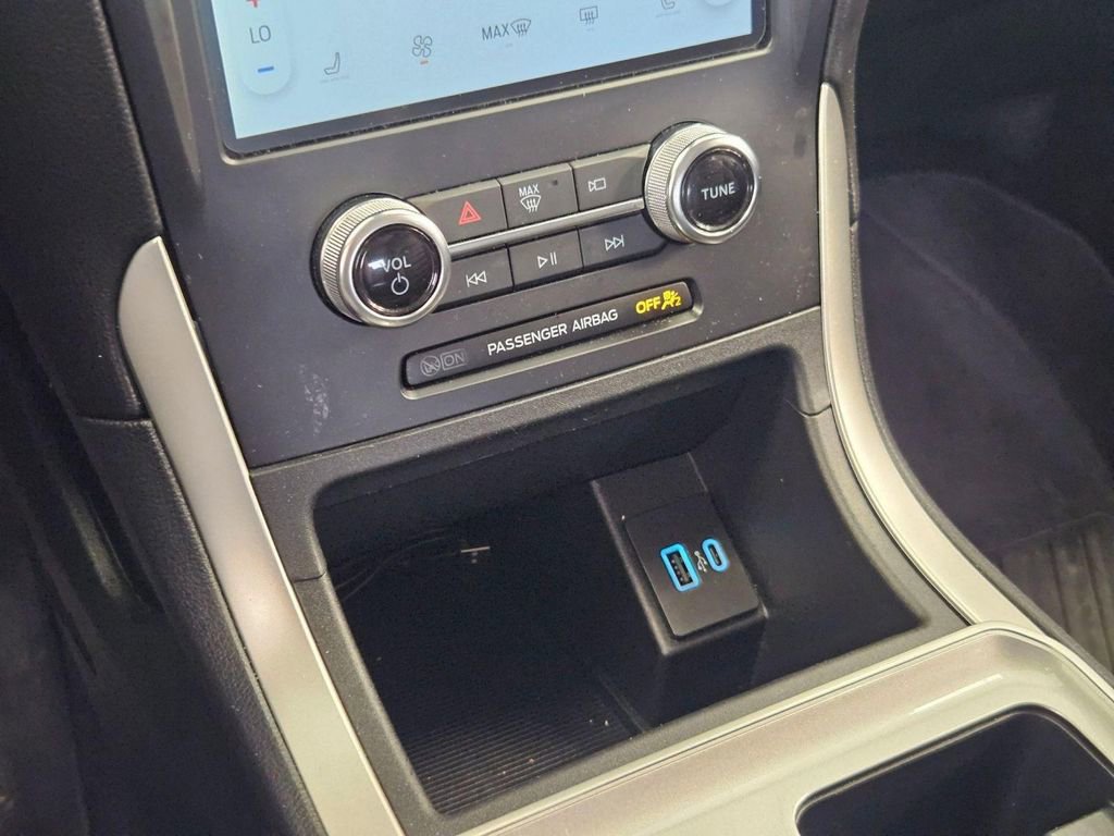 Used 2024 Ford Edge SEL AWD/4WD image 21