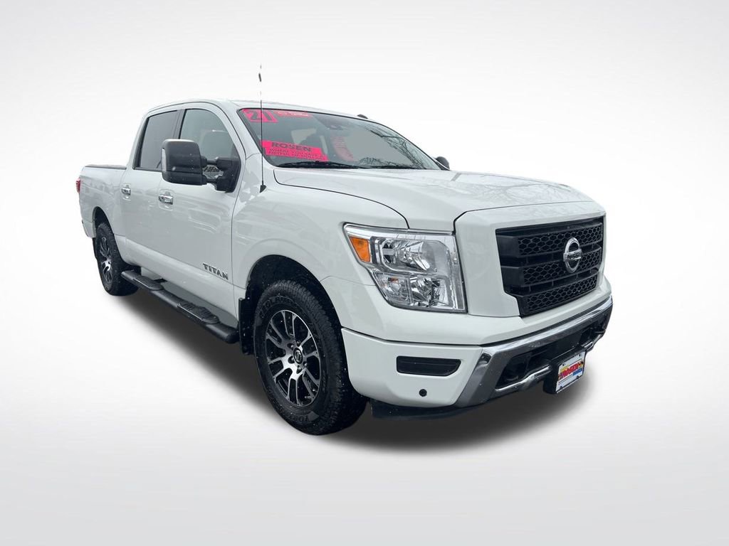 Certified 2021 Nissan Titan SV w/ SV Convenience Package image 3