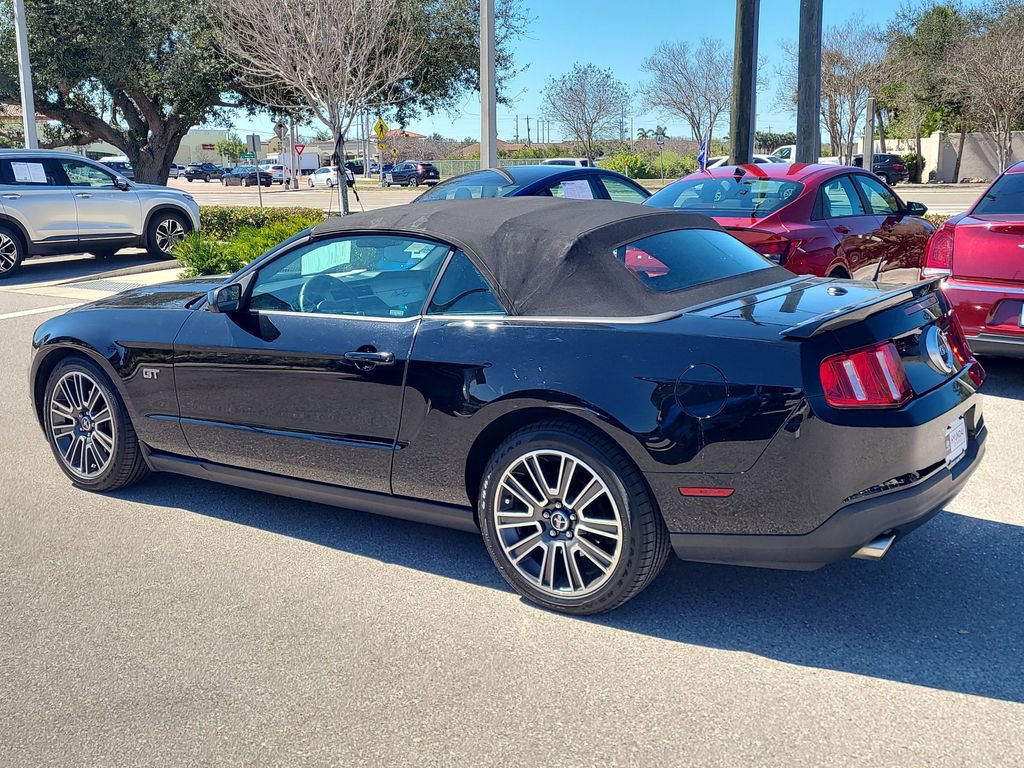 Used 2010 Ford Mustang GT image 9