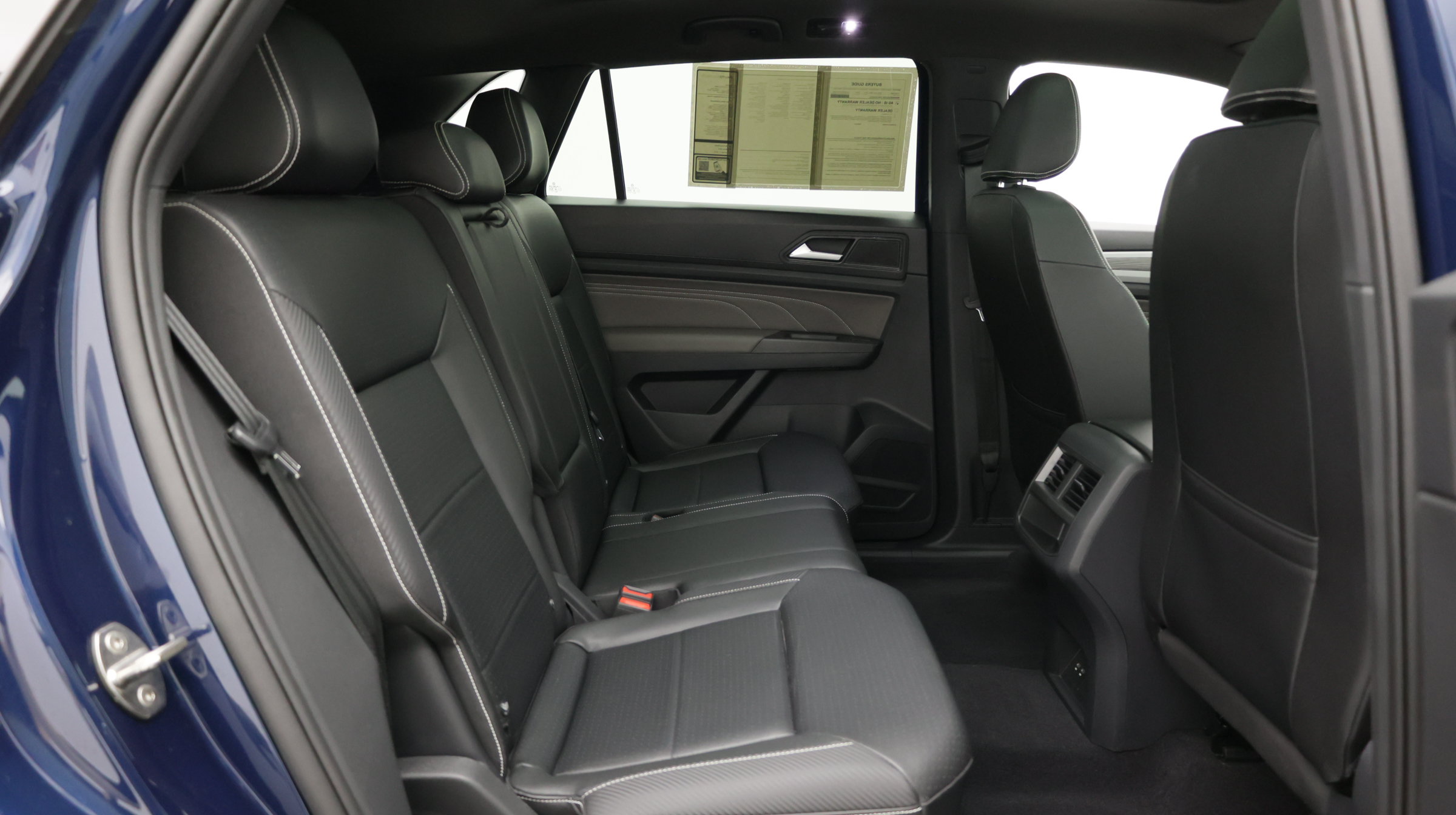 Used 2023 Volkswagen Atlas Cross Sport SE w/ Panoramic Sunroof Package FWD image 33