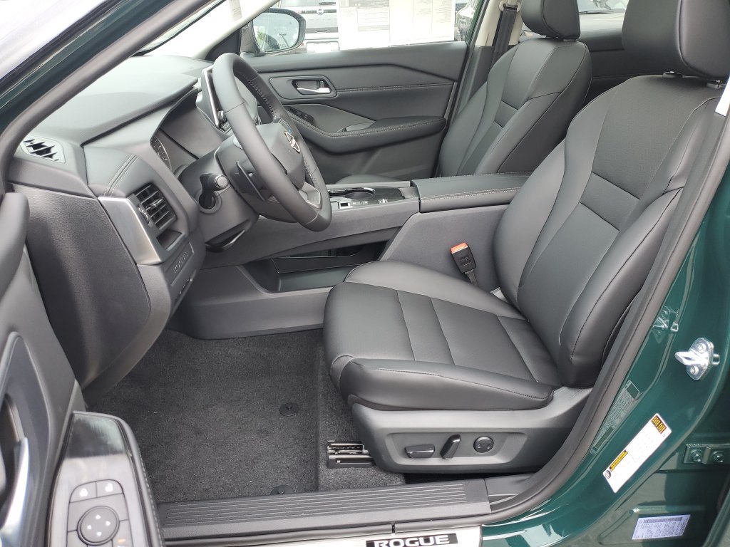 New 2026 Nissan Rogue Dark Armor FWD image 20