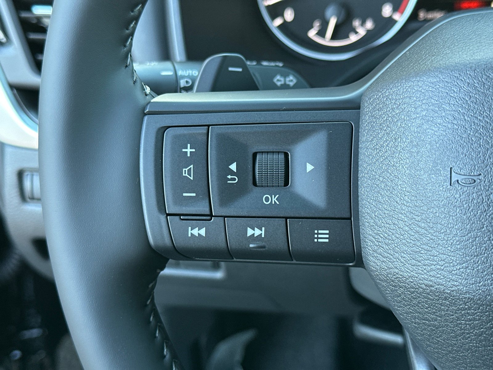 New 2026 Nissan Rogue SV w/ SV Premium Package image 26