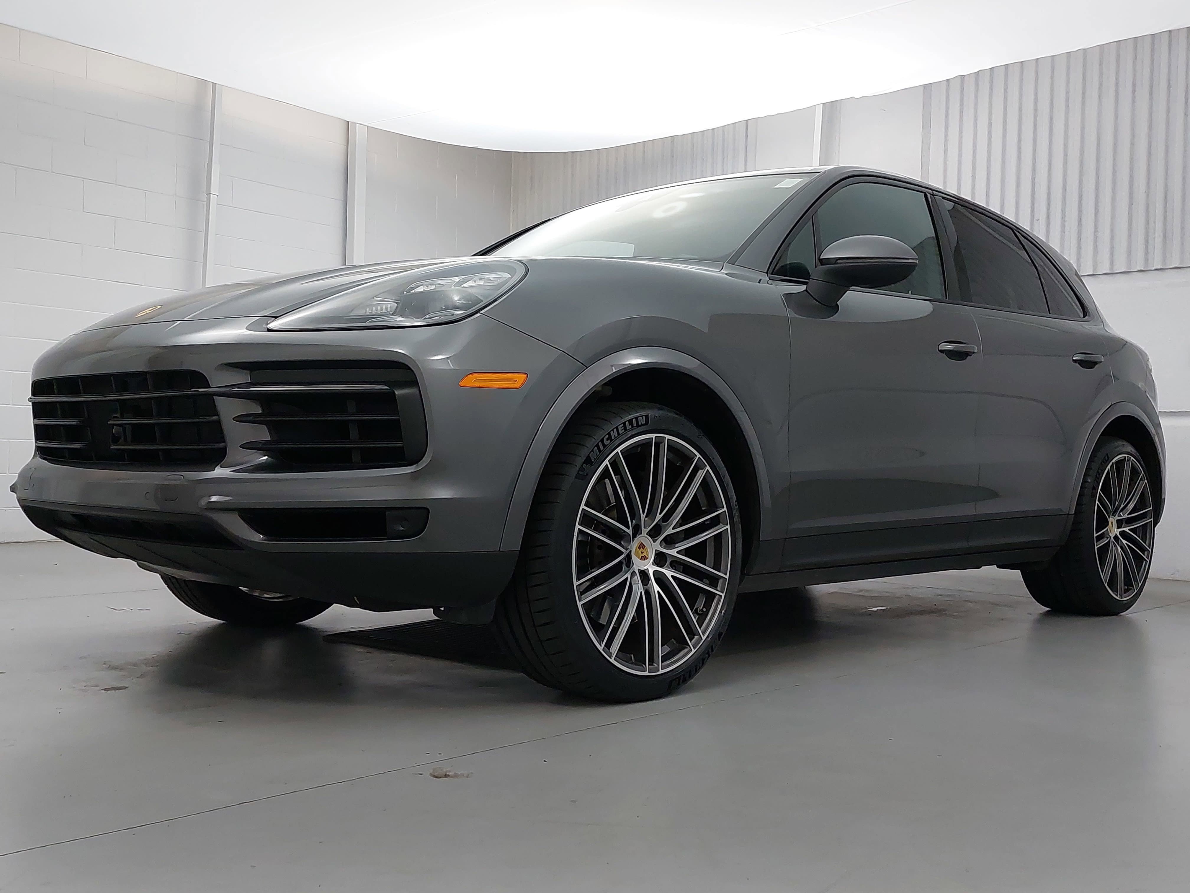 Certified 2019 Porsche Cayenne S AWD/4WD image 1