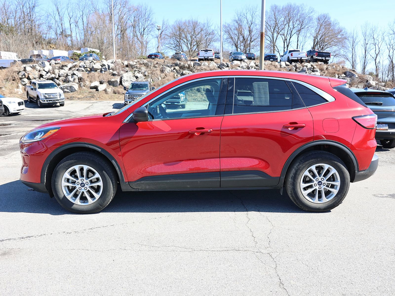 Certified 2022 Ford Escape SE w/ Cold Weather Package image 4