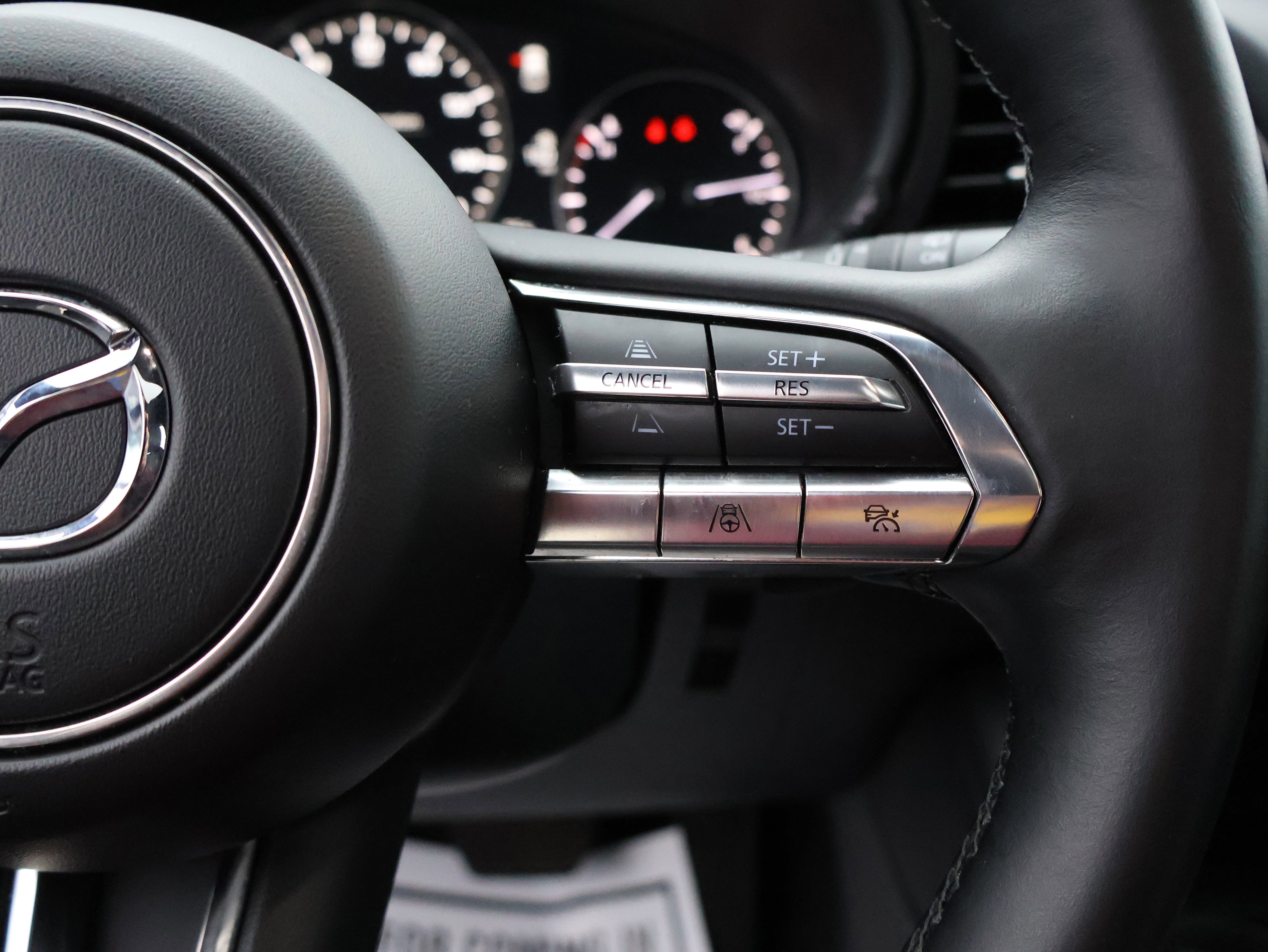 Used 2023 MAZDA MAZDA3 Hatchback w/ Appearance Package image 32