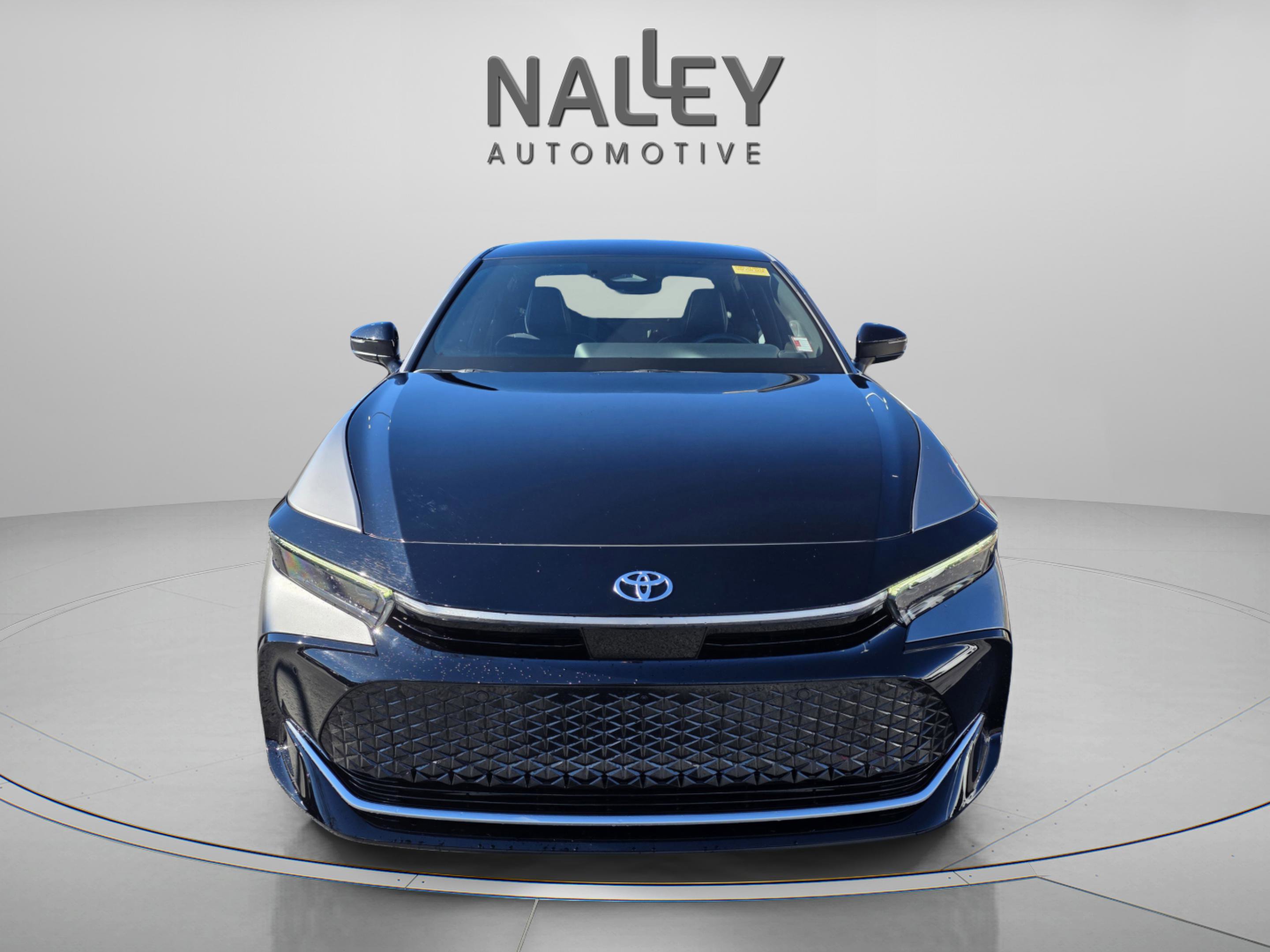 Used 2023 Toyota Crown Platinum image 9