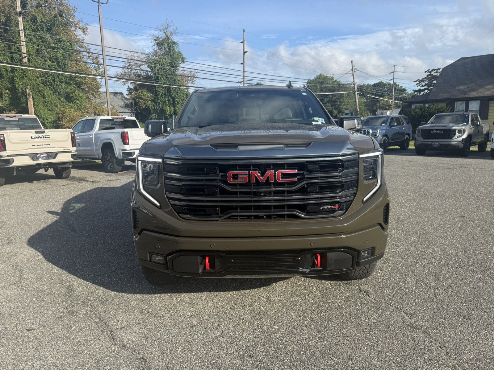 Used 2024 GMC Sierra 1500 AT4 w/ Technology Package AWD/4WD image 8