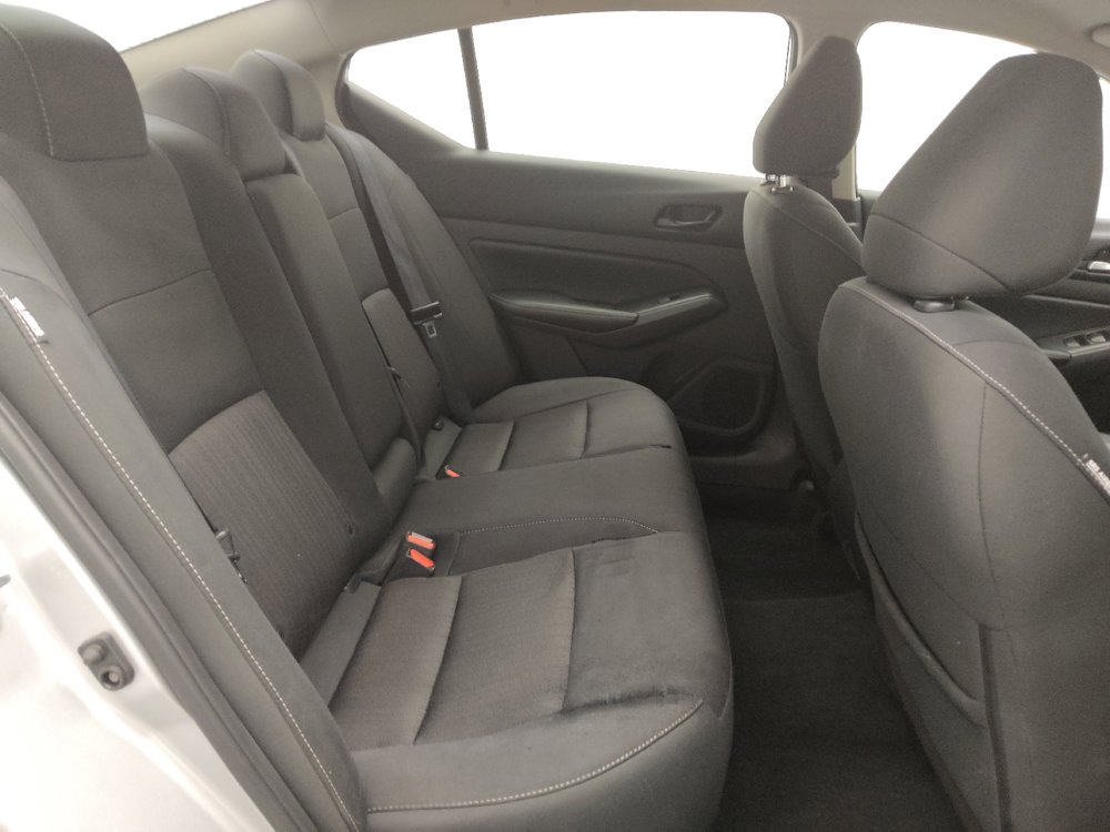 Used 2025 Nissan Altima 2.5 SV FWD image 19