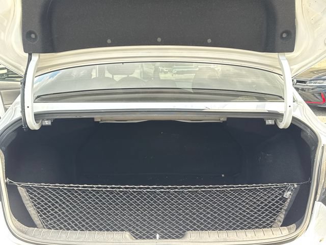 Used 2025 Hyundai Elantra Sport FWD image 12