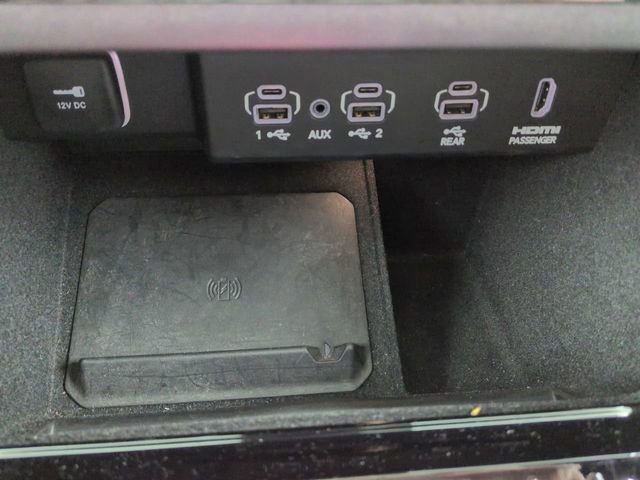 Certified 2022 Jeep Wagoneer Series III w/ Premium Group I image 30