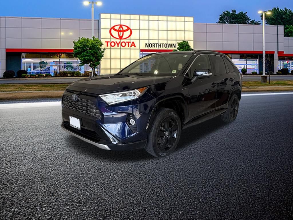 Used 2020 Toyota RAV4 XSE AWD/4WD image 2