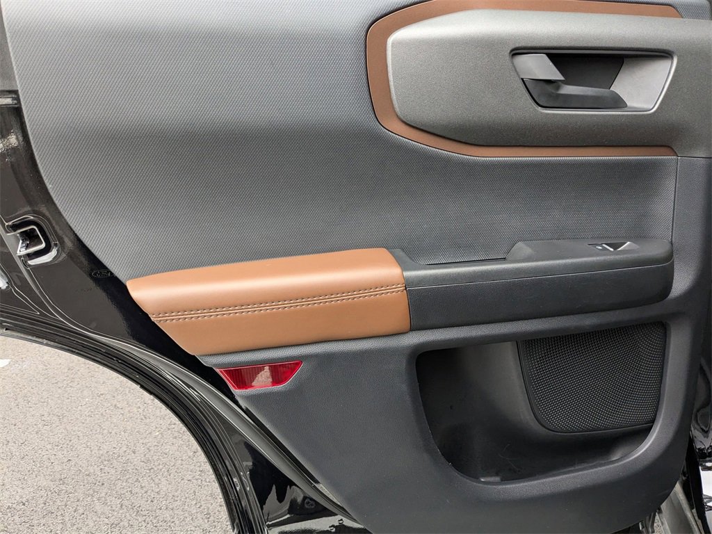 Used 2025 Ford Bronco Sport Outer Banks image 27