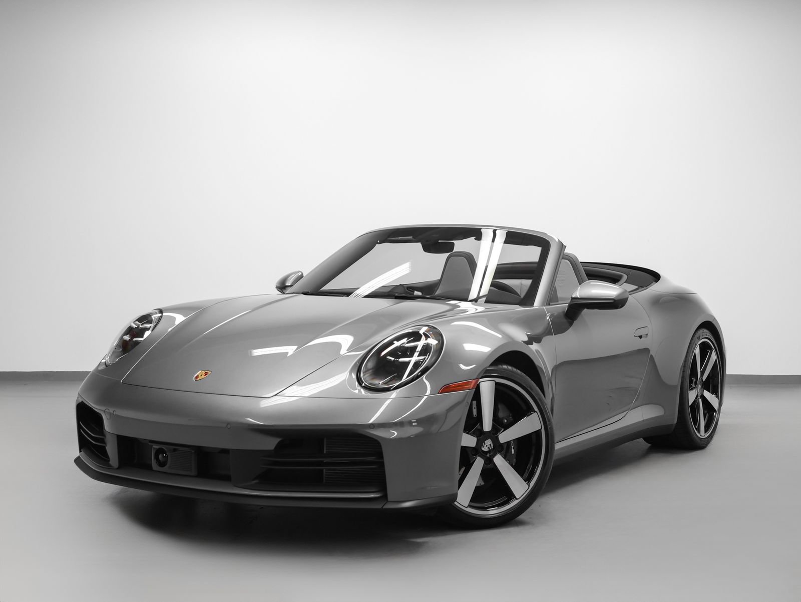 Certified 2025 Porsche 911 Carrera RWD image 1