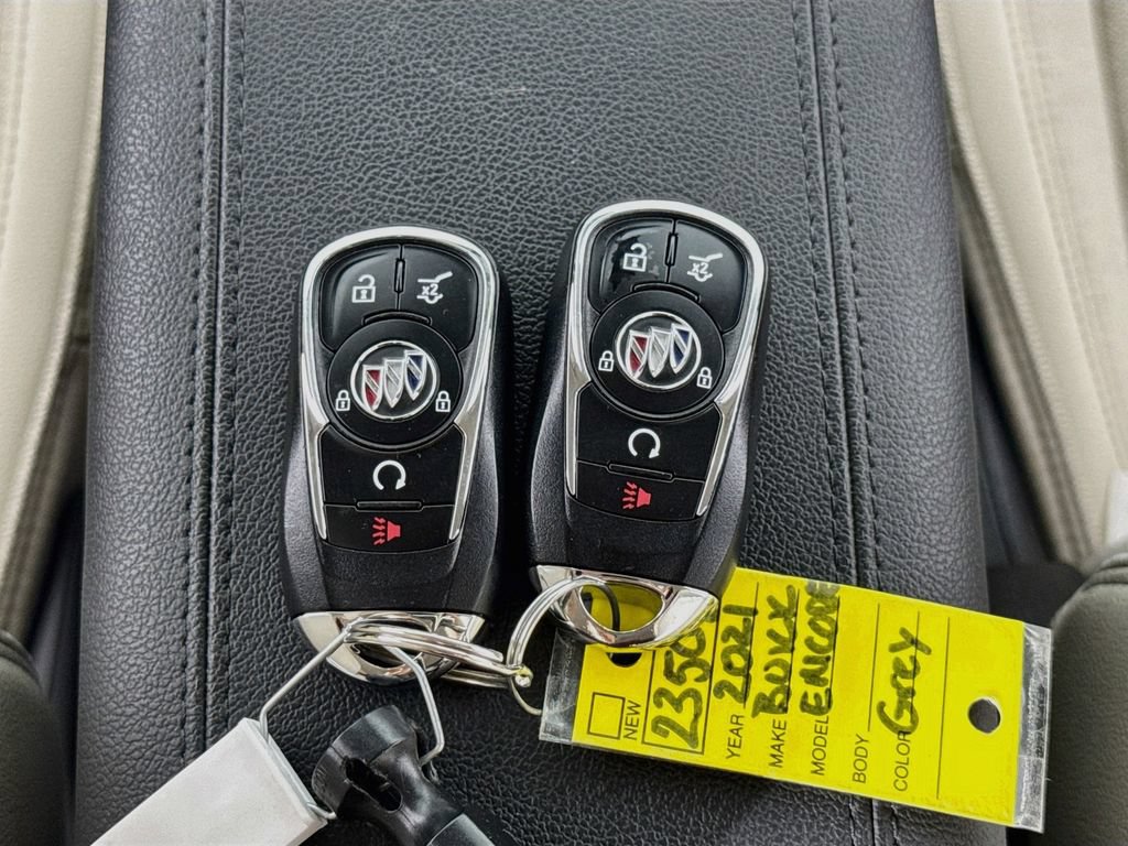 Used 2021 Buick Encore GX Select AWD/4WD image 31
