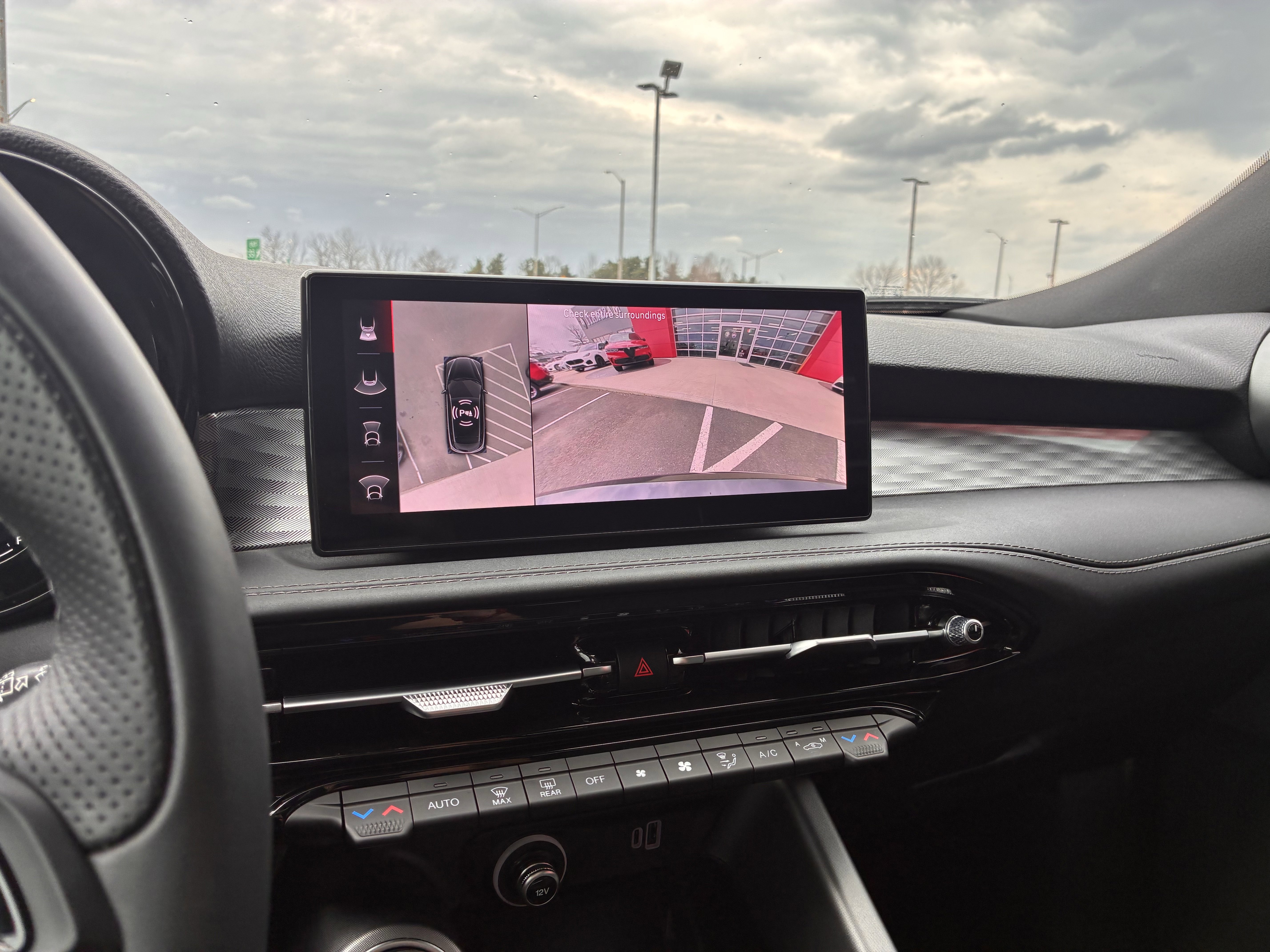 Certified 2024 Alfa Romeo Tonale Veloce image 18