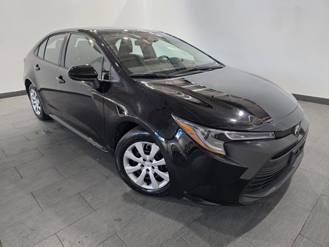 Used 2025 Toyota Corolla LE image 7