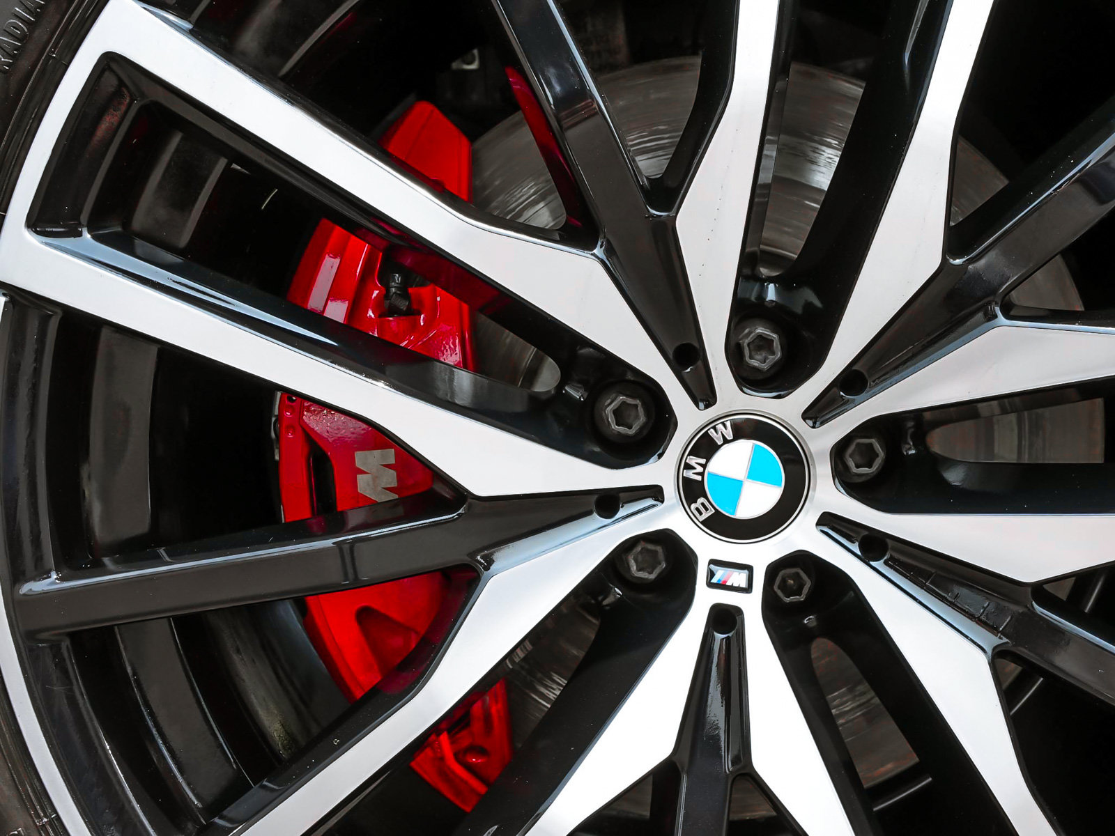 Used 2022 BMW X5 M50i w/ Executive Package AWD/4WD image 10