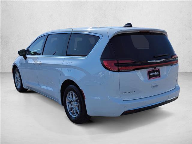 New 2026 Chrysler Pacifica Select image 7