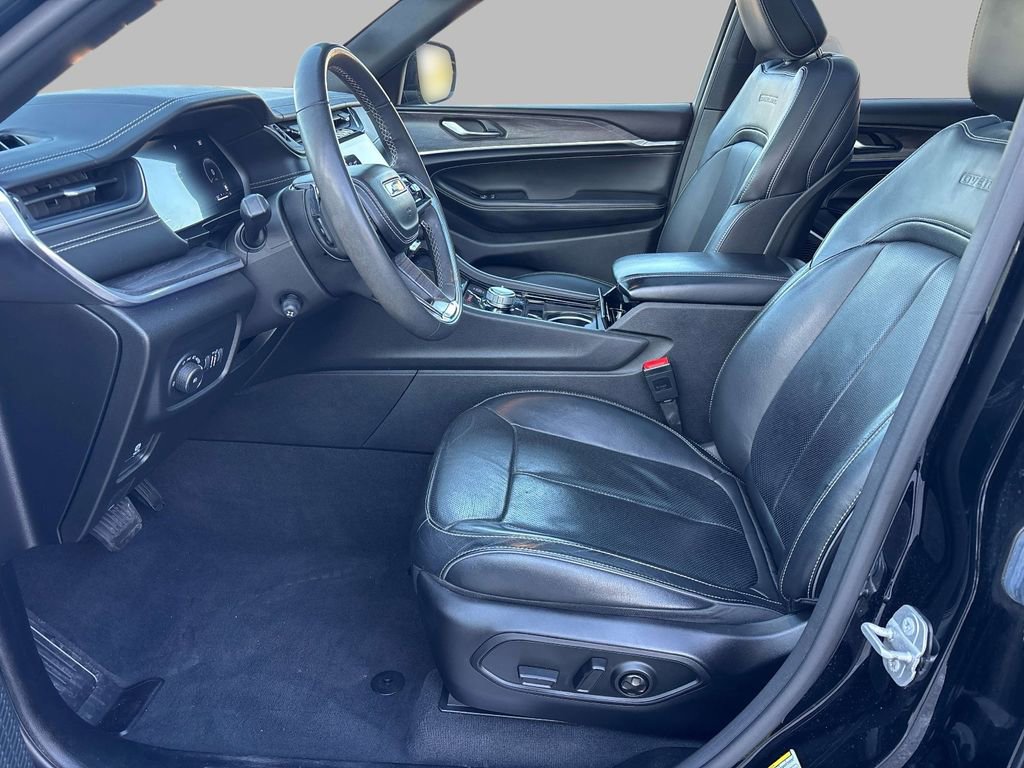 Certified 2023 Jeep Grand Cherokee Overland image 10