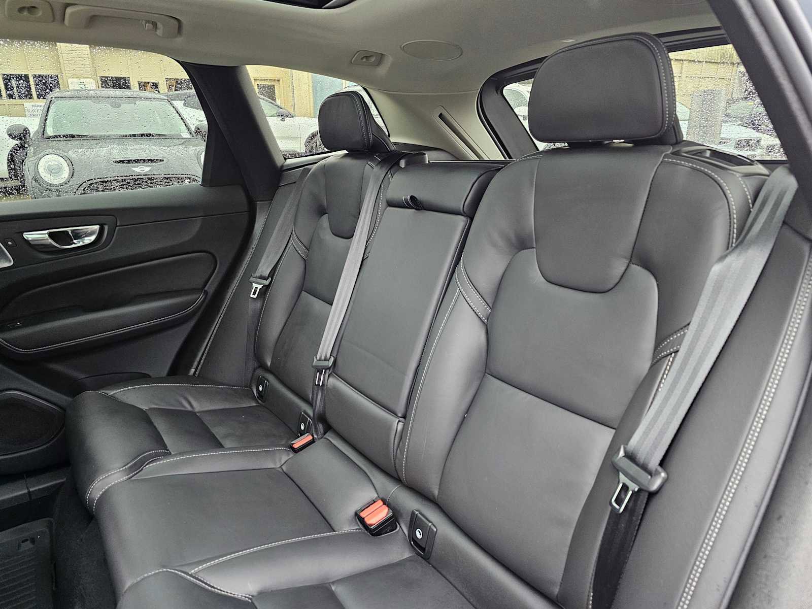 Certified 2023 Volvo XC60 B6 Ultimate w/ Protection Package Premier image 20