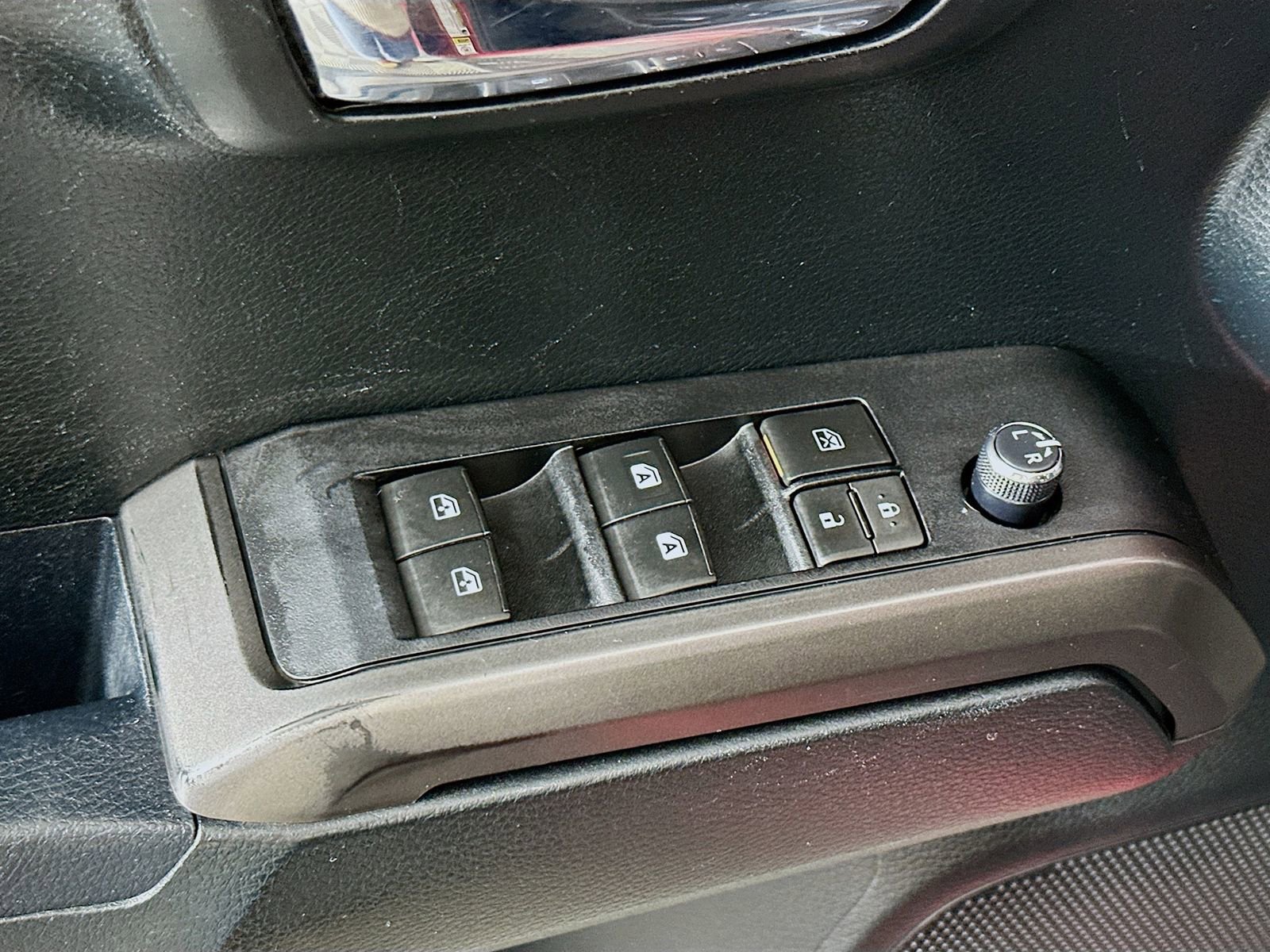 Used 2017 Toyota Tacoma TRD Pro image 19